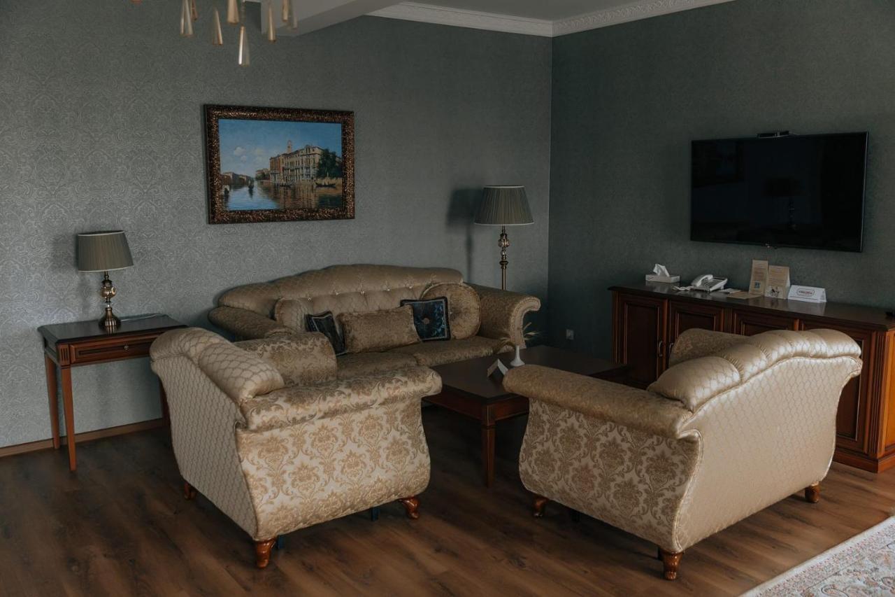 Medeu Hotel Kostanay Eksteriør billede