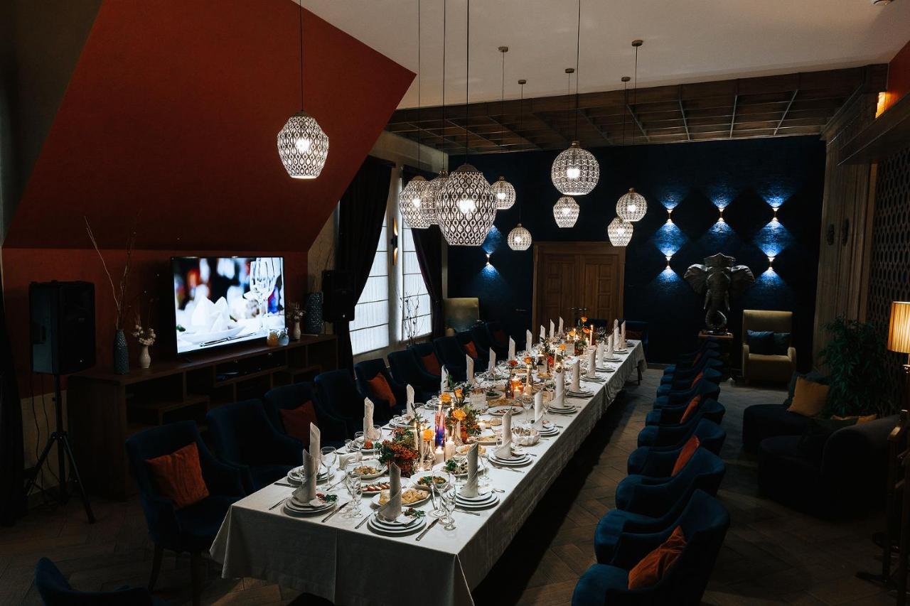 Medeu Hotel Kostanay Eksteriør billede