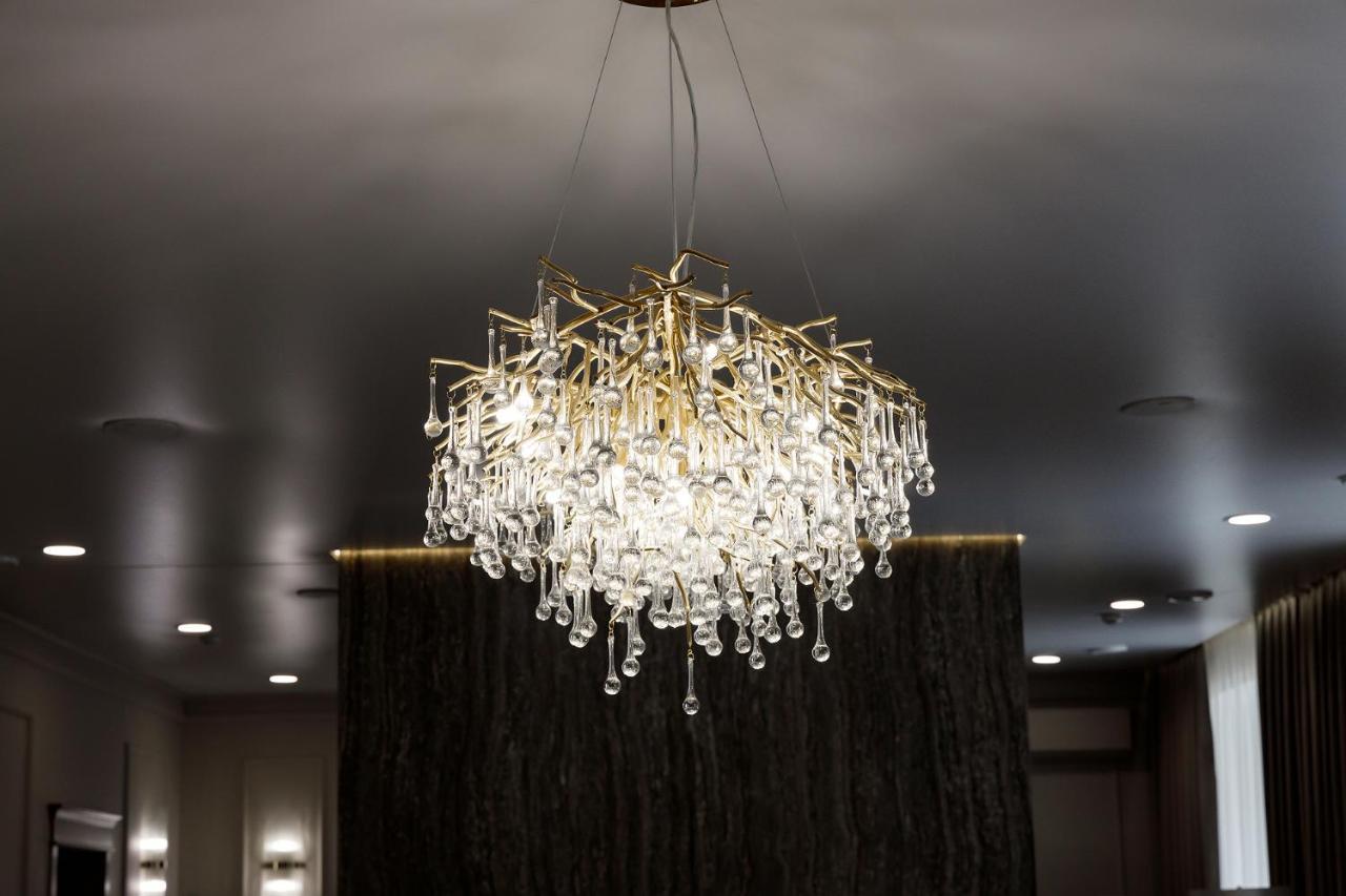 Medeu Hotel Kostanay Eksteriør billede