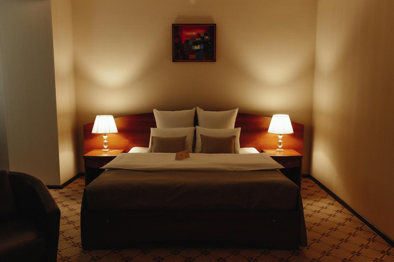 Medeu Hotel Kostanay Eksteriør billede